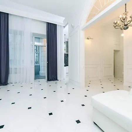 Vip Near Premier Palace&arena Apartamento *