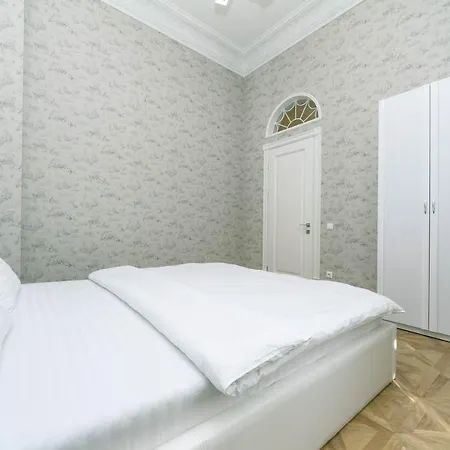 Vip Near Premier Palace&arena Apartamento Kiev